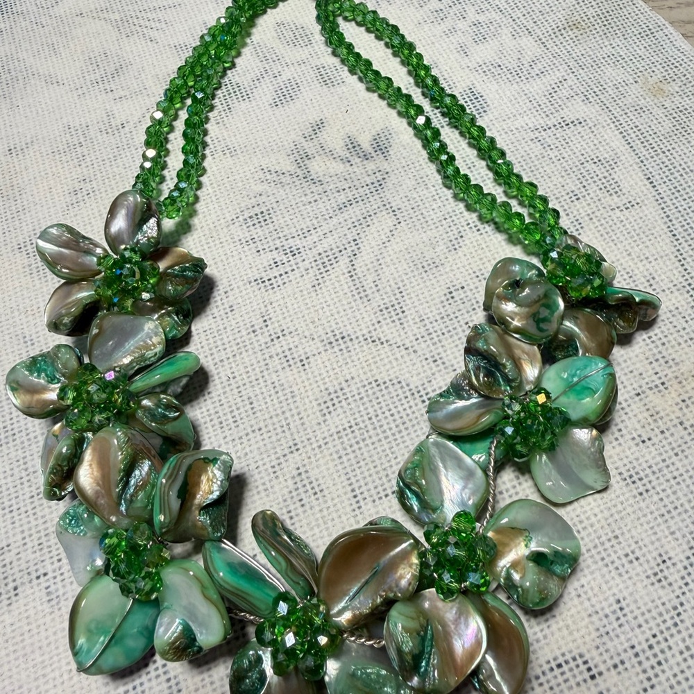 This Necklace is Hawaiian "HULA PRINCESS”